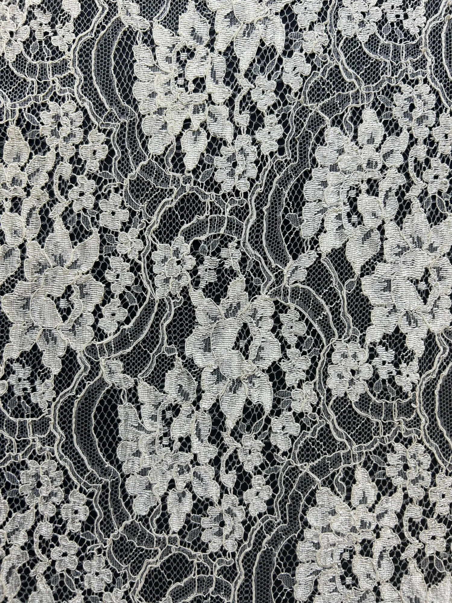 Ivory Chantilly Lace - Adrianna 7 Ivory Chantilly Lace - Adrianna - Image 7