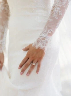 Ivory Raschel Lace - Freya -Bridal Fabric Shop FREYA