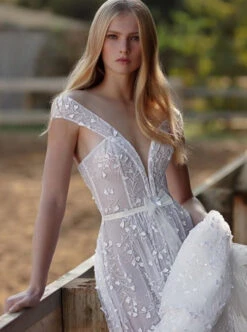 Ivory Beaded Lace - Amaris -Bridal Fabric Shop H5530 D3