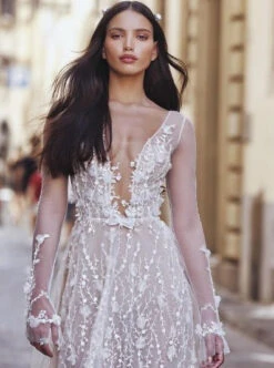 Ivory 3D Floral Lace - Lamar 11 Ivory 3D Floral Lace - Lamar -Bridal Fabric Shop H5572 D1