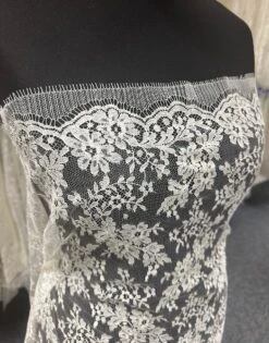 Ivory Chantilly Lace - Davina -Bridal Fabric Shop IvoryChantillyLace Davina