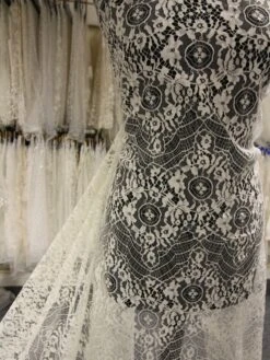 Ivory Chantilly Lace - Magda -Bridal Fabric Shop IvoryChantillyLace Magda