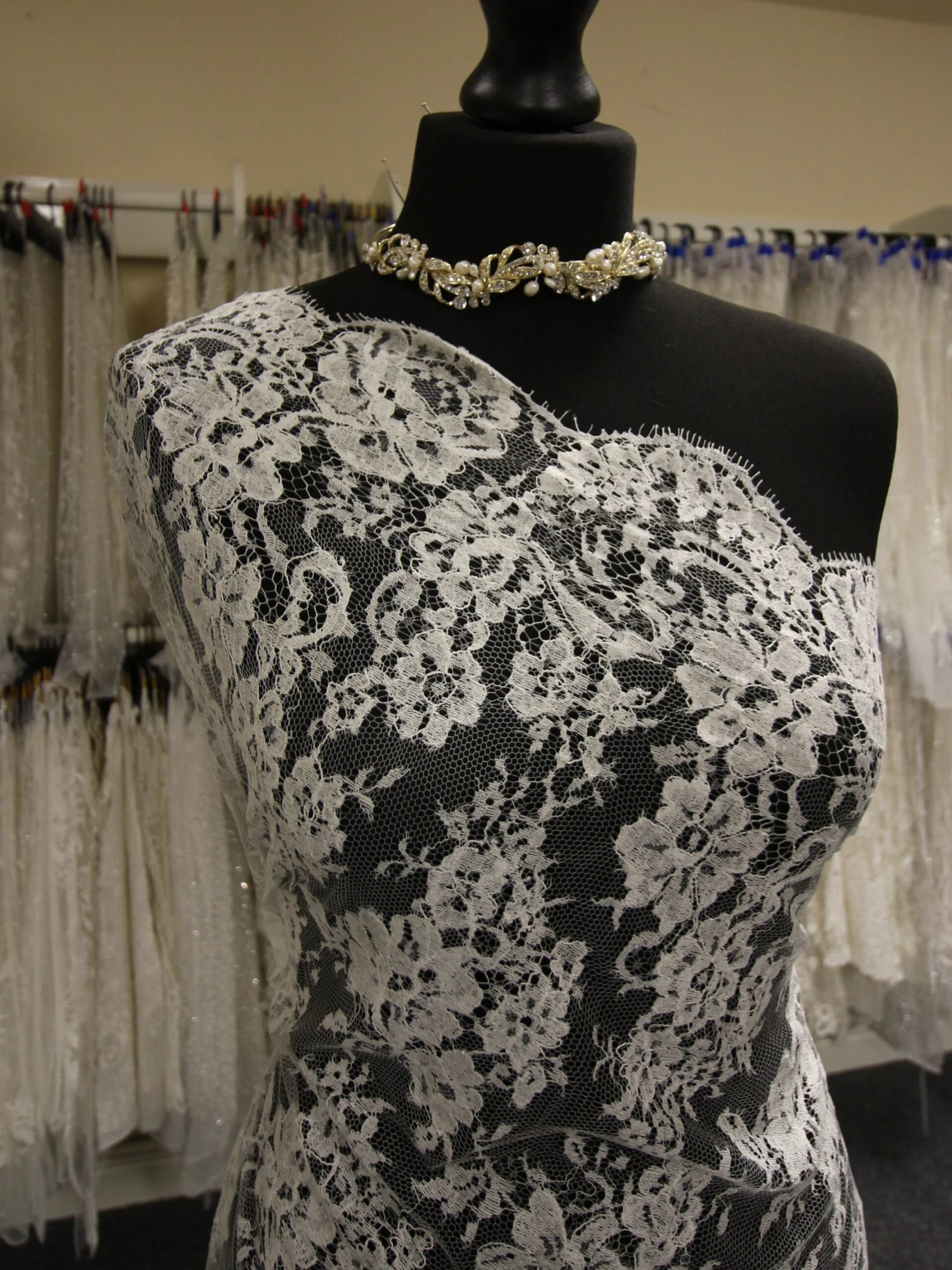 Ivory Chantilly Lace - Serenity 3 Ivory Chantilly Lace - Serenity - Image 3