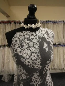Ivory Chantilly Lace - Wendy 13 Ivory Chantilly Lace - Wendy -Bridal Fabric Shop IvoryChantillyLace Wendy d38d4247 8fbd 4e9a beb4 ca42a1d530f7
