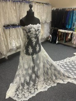 Ivory Beaded Lace - Daisy -Bridal Fabric Shop IvoryEmbellishedBridalLace Daisy e23488c7 f1d8 421b b0a5 0366af983cf4