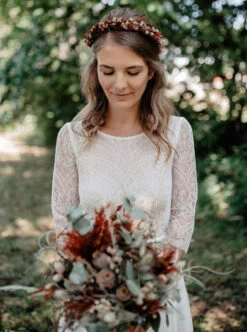 Ivory Chantilly Lace - Jocelyn -Bridal Fabric Shop JocelynandPrudence 17ae9b03 b138 4761 9c95 9f1a1abb3a64