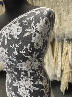 White Chantilly Lace - Kate -Bridal Fabric Shop Katewhite