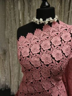 Pink Guipure Lace - Tommi -Bridal Fabric Shop PinkLace Tommi 7e6aa7fc 3571 4666 b17a 3a59635e2652