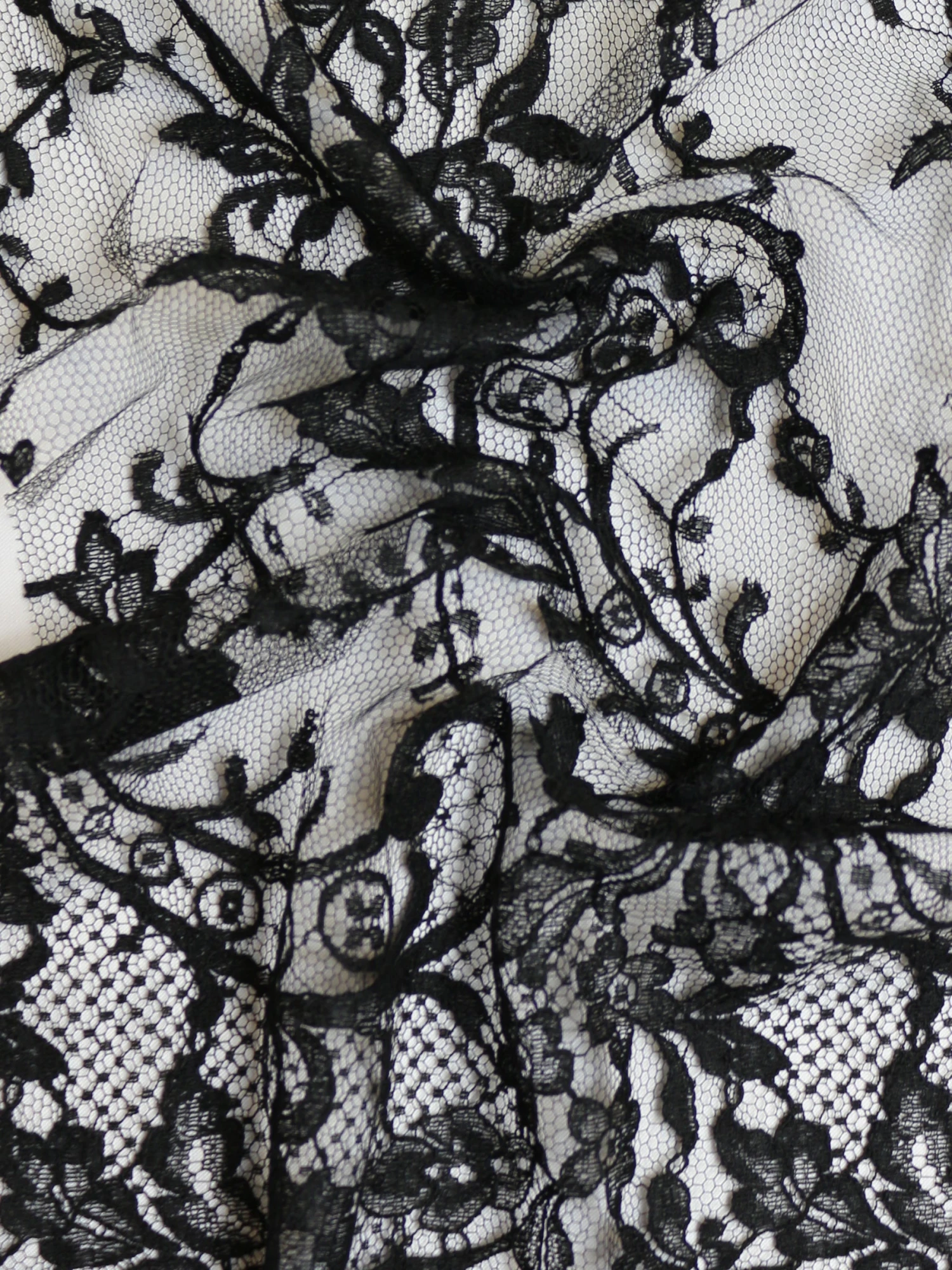 Black Chantilly Lace - Sabrina 6 Black Chantilly Lace - Sabrina - Image 6