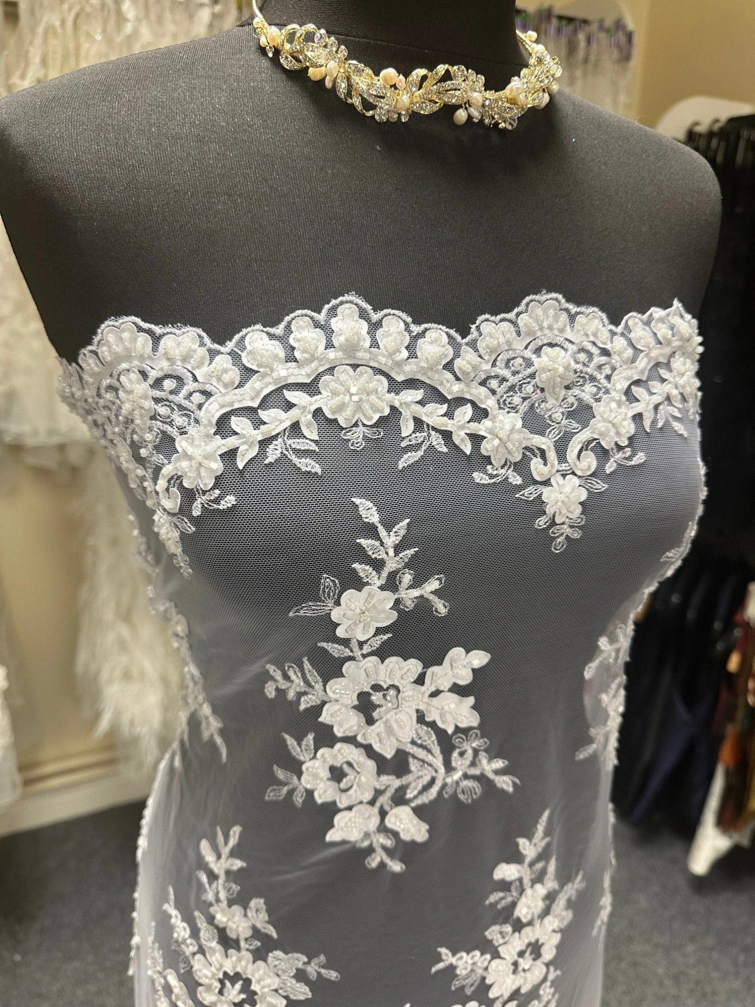 White Laser Lace - Olivia 4 White Laser Lace - Olivia - Image 4