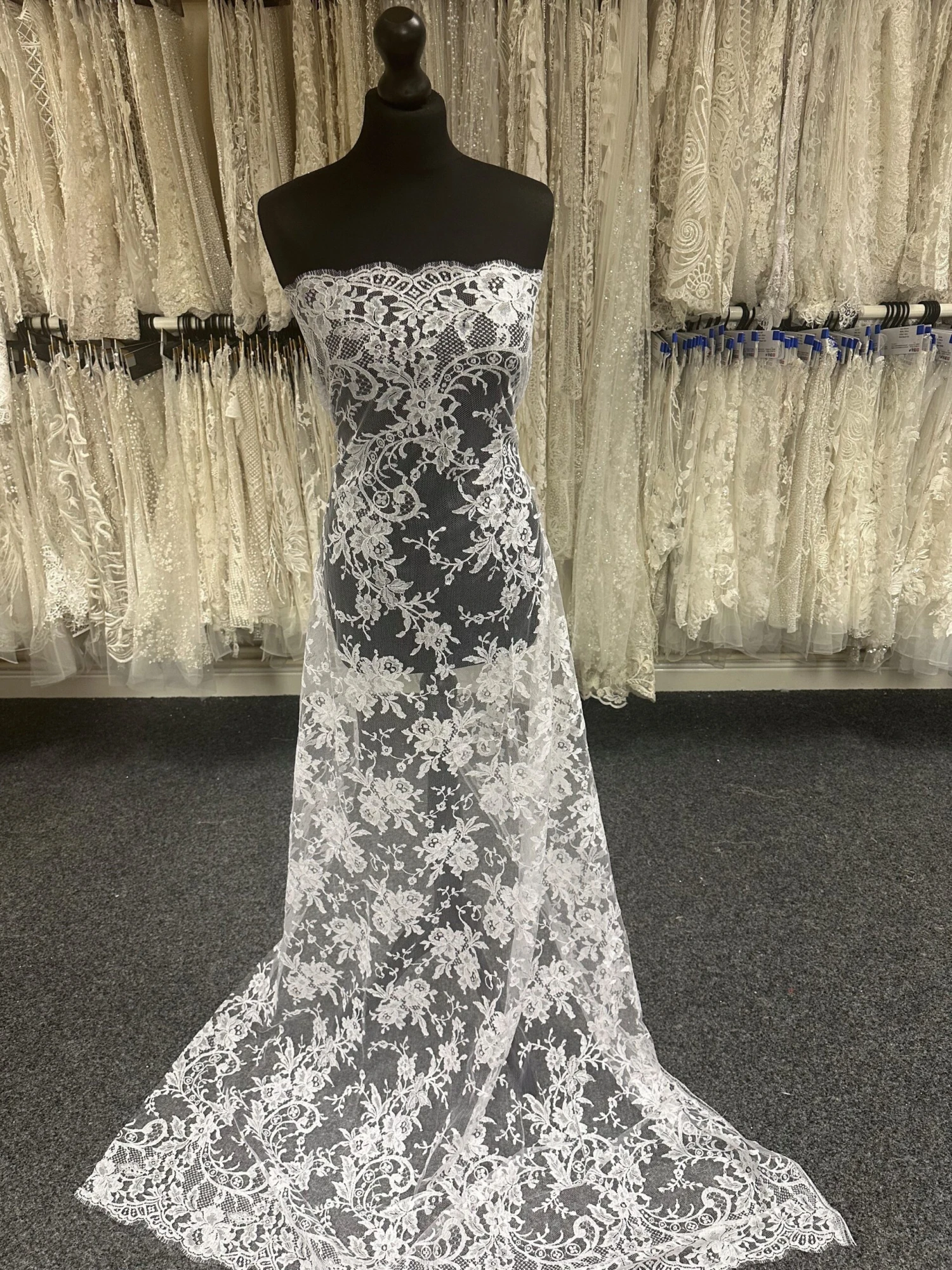 White Chantilly Lace - Dasha 1 White Chantilly Lace - Dasha