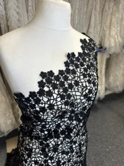 Black Guipure Lace - Ebba 12 Black Guipure Lace - Ebba -Bridal Fabric Shop b 523cbfa8 aad4 42fc acf5 eea1b6302ef8