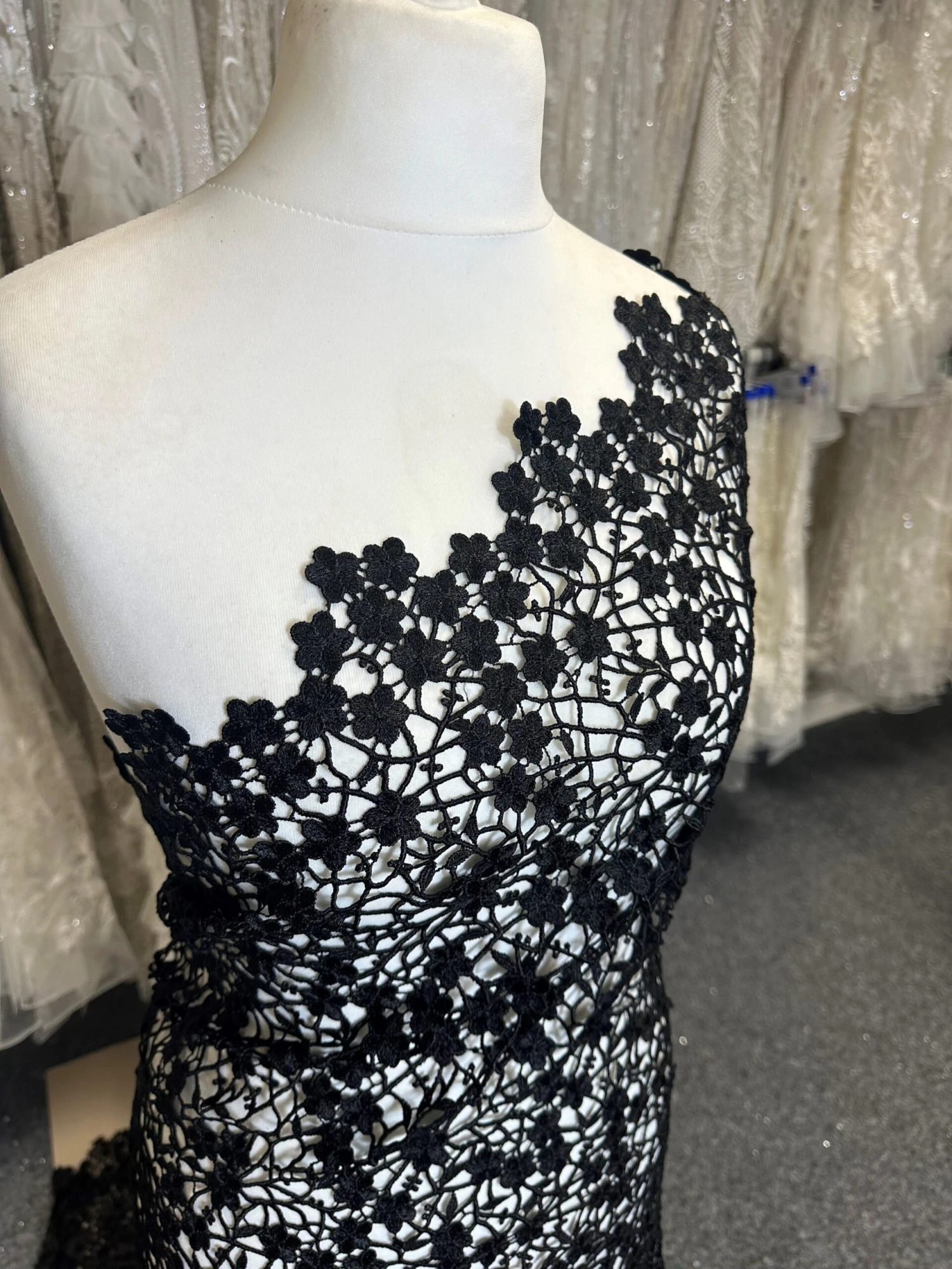 Black Guipure Lace - Ebba 6 Black Guipure Lace - Ebba - Image 6