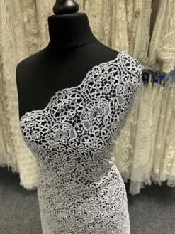 White Guipure Lace - Isabella -Bridal Fabric Shop b 6f1132b1 fbe0 49b0 a439 7abc4fb60caf