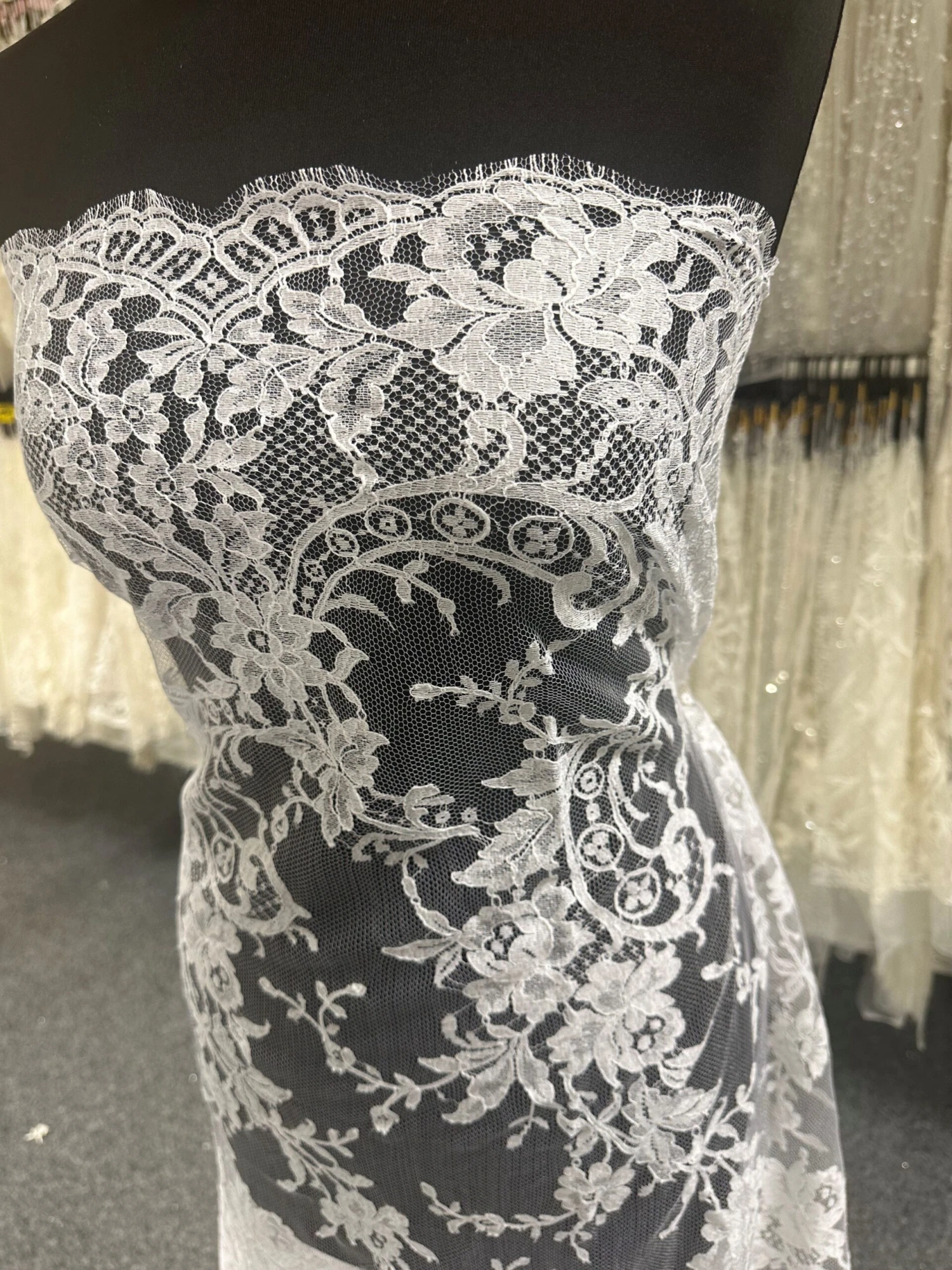 White Chantilly Lace - Dasha 8 White Chantilly Lace - Dasha - Image 8