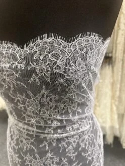 White Chantilly Lace - Francesca -Bridal Fabric Shop b cd235467 021d 420a ba03 2dae3ed1575d