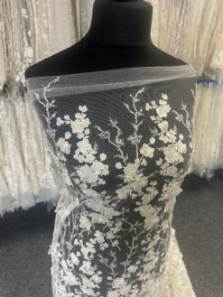 Ivory Beaded 3D Lace - Erwin -Bridal Fabric Shop b d29129da e280 4e9d acaf 467605bafd88