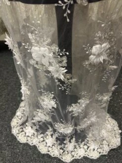 White Flower Lace - Naomi 13 White Flower Lace - Naomi -Bridal Fabric Shop b e3e3ab96 d1f6 4598 bff5 e93b6e21a721