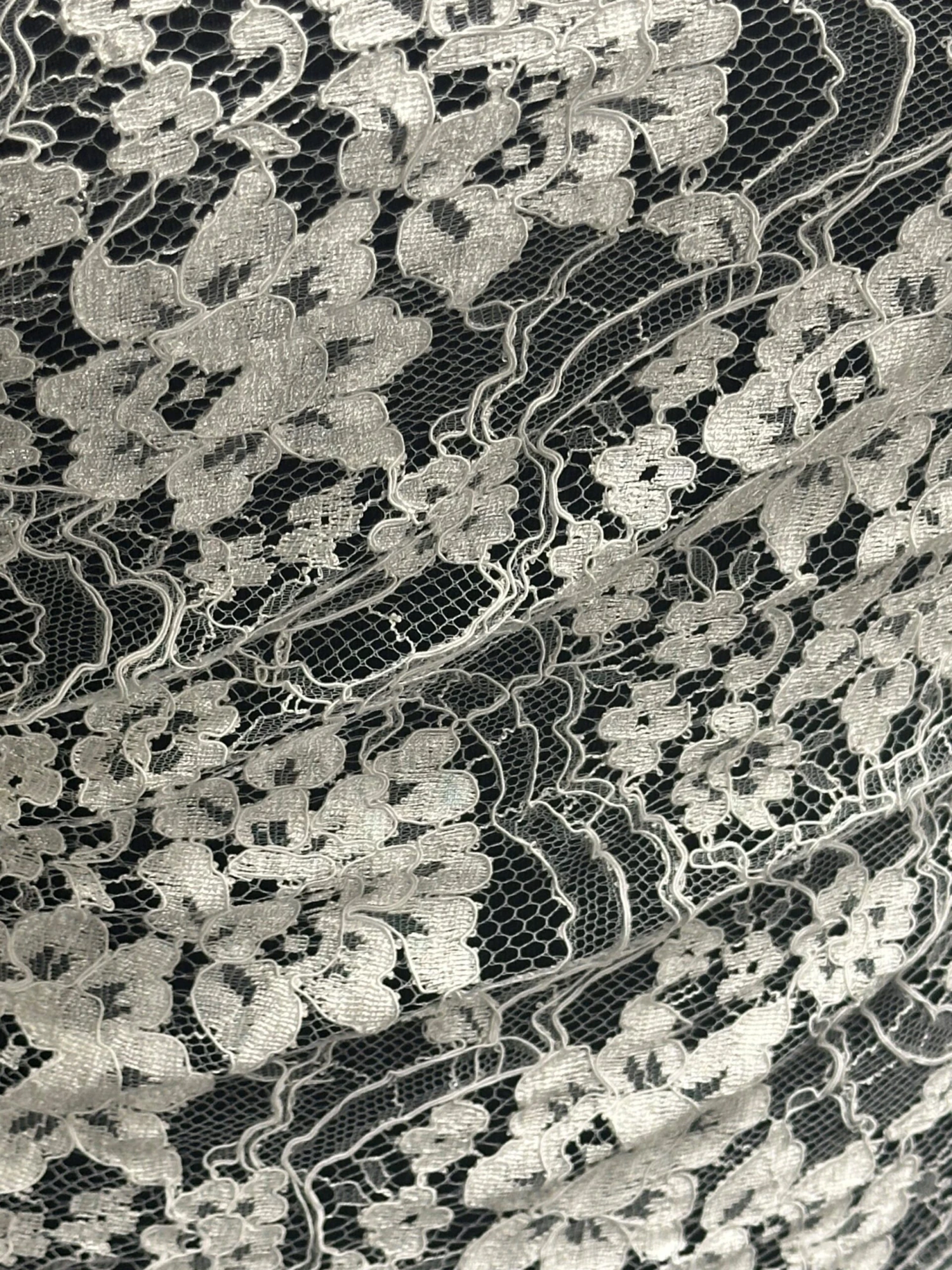 Ivory Chantilly Lace - Adrianna 9 Ivory Chantilly Lace - Adrianna - Image 9