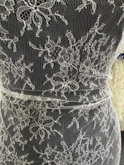 White Chantilly Lace - Francesca -Bridal Fabric Shop c 7a6c416f a365 4b0e 8607 89408f506e7c