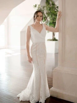 Ivory Embroidered Lace - Caroline -Bridal Fabric Shop caroline 2732e31a aeb1 4c10 a8f4 09e47573234c