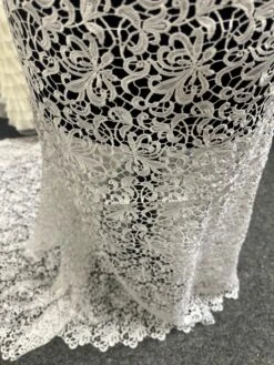 White Guipure Lace - Reese -Bridal Fabric Shop d 8fa7c4e3 d96b 44be 851f 6e67a862e117
