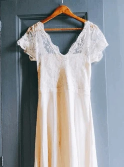 Ivory Chantilly Lace - Davina -Bridal Fabric Shop davina lace dress1