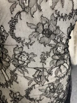 Black Chantilly Lace - Rolande 8 Black Chantilly Lace - Rolande -Bridal Fabric Shop dfg