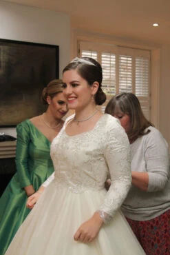 Ivory Vintage Style Lace - Robyn -Bridal Fabric Shop eleanor2 robyn lace