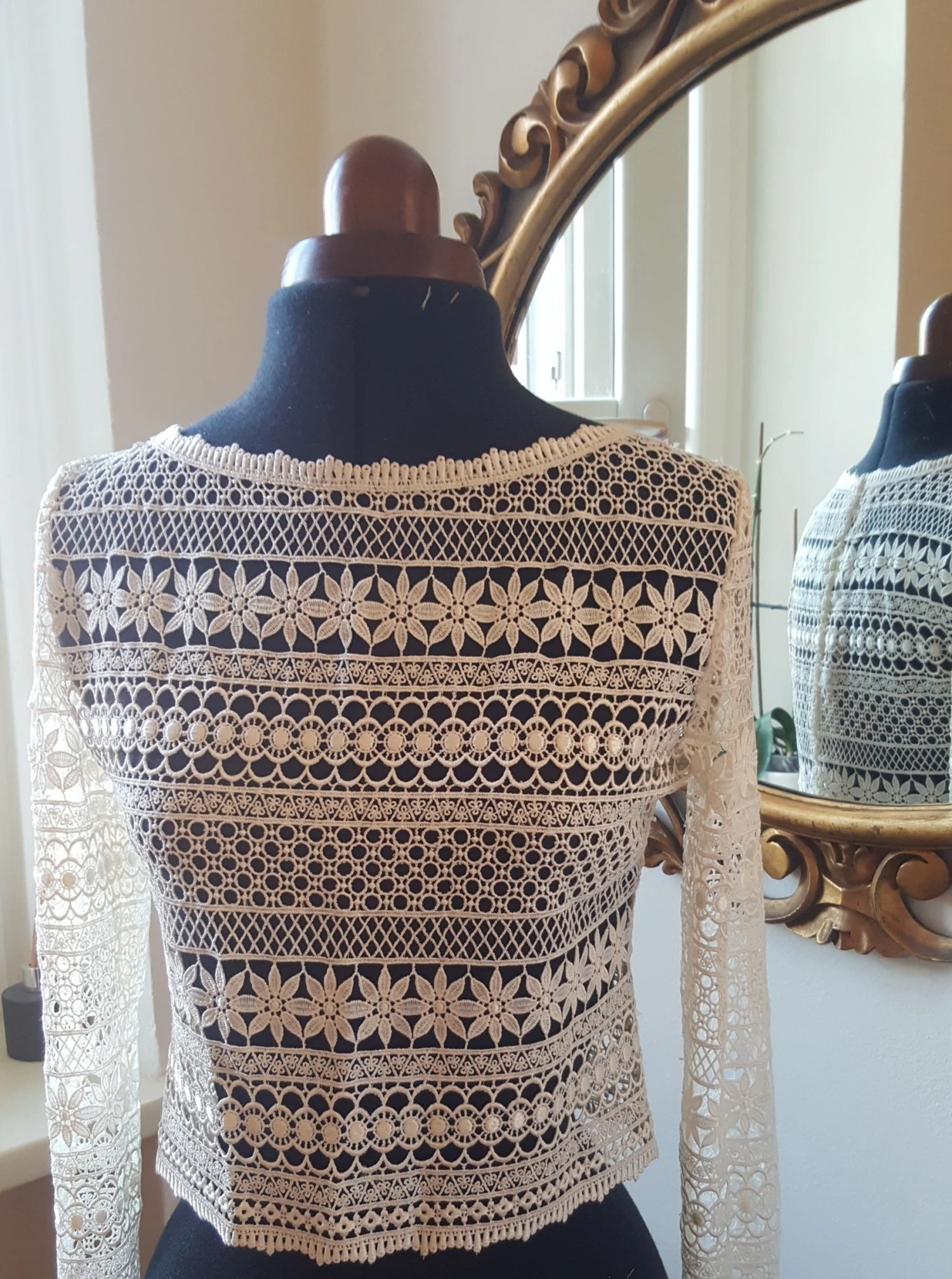 Ivory Guipure Lace - Gretel 9 Ivory Guipure Lace - Gretel - Image 9