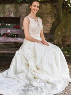 Ivory Embroidered Lace - Caroline -Bridal Fabric Shop nia in caroline lace dress2