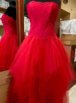 Scarlet Chantilly Lace - Kate 14 Scarlet Chantilly Lace - Kate -Bridal Fabric Shop scarletweddingdress2