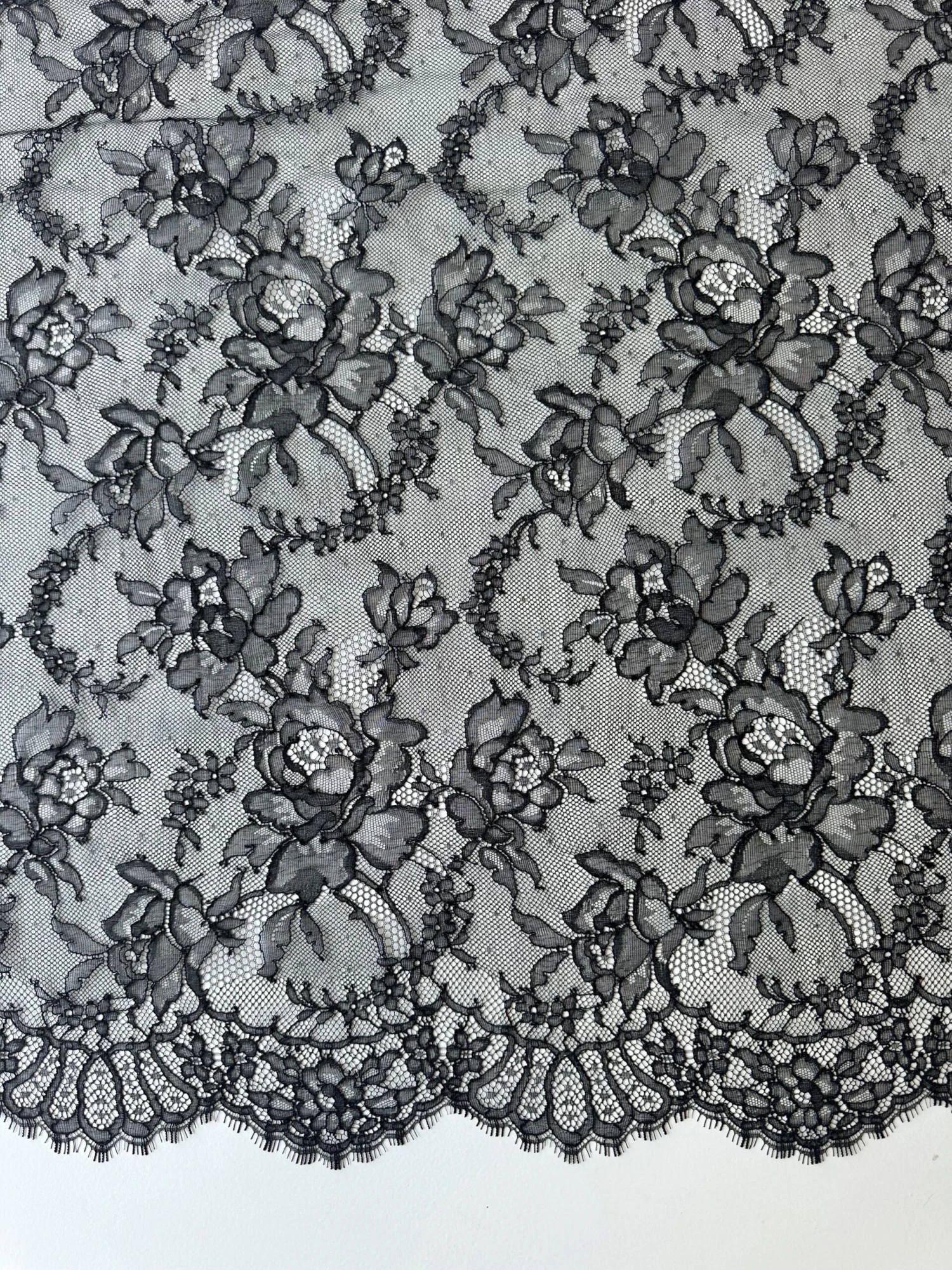 Black Chantilly Lace - Rolande 5 Black Chantilly Lace - Rolande - Image 5