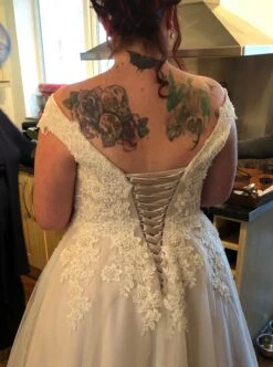 Ivory Beaded Lace - Daisy -Bridal Fabric Shop wedding dress with ivory beaded lace daisy 1